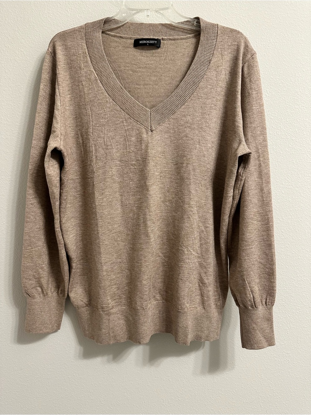 Merokeety  Women's V-Neck Sweater in Taupe Beige size L